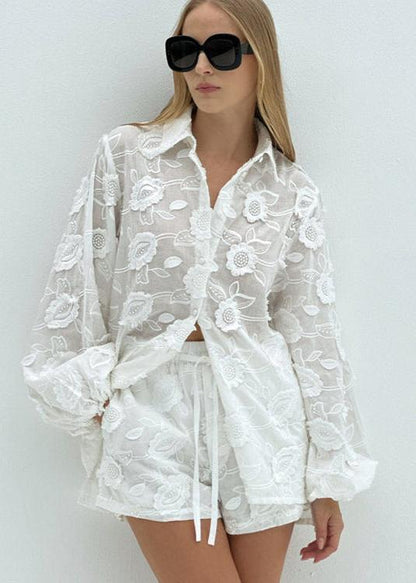 Classic Vintage Shirt with a Flattering Fit