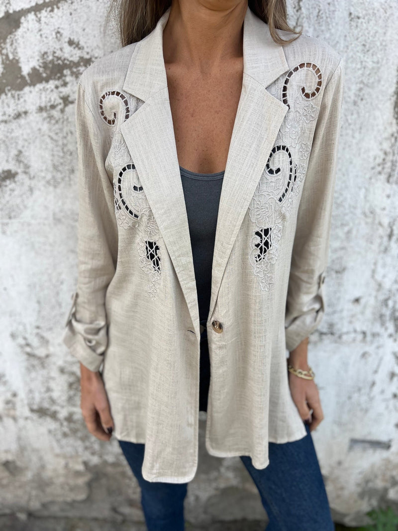 Timeless Vintage Style Shirt