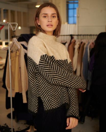 Timeless Vintage Style Sweater