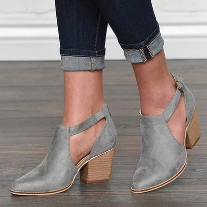 Chic Orthopedic Sandals with Unique Design