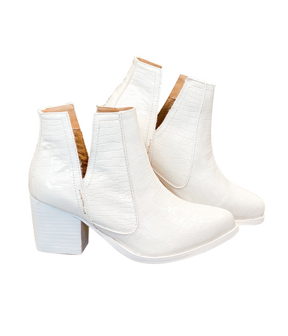 Chic Orthopedic Boots with Unique Design