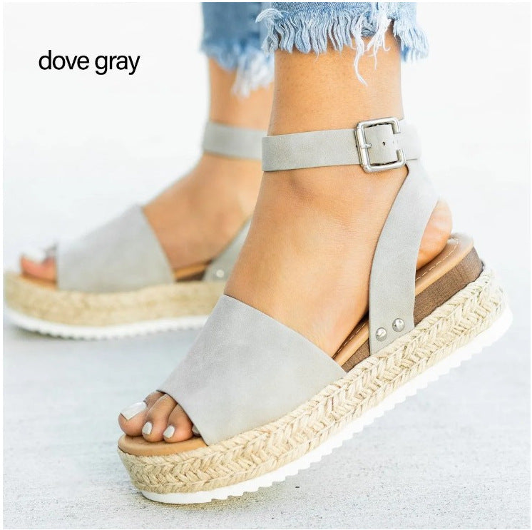 Chic Orthopedic Sandals with Unique Design