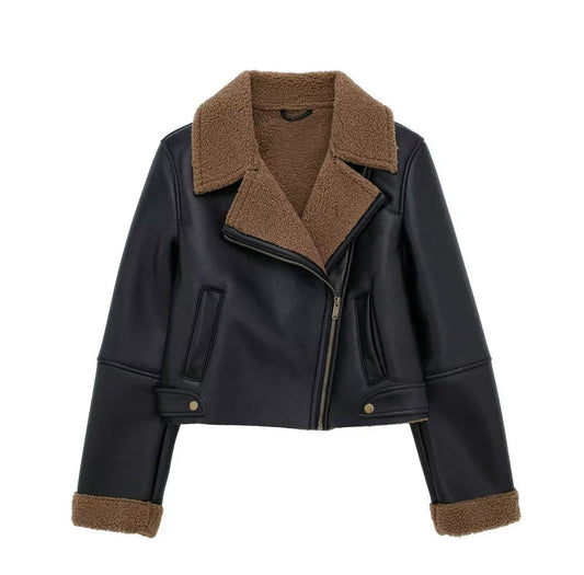 Gracefully Styled Jacket for Any Occasion