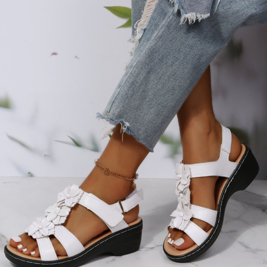 Chic Orthopedic Sandals with Unique Design