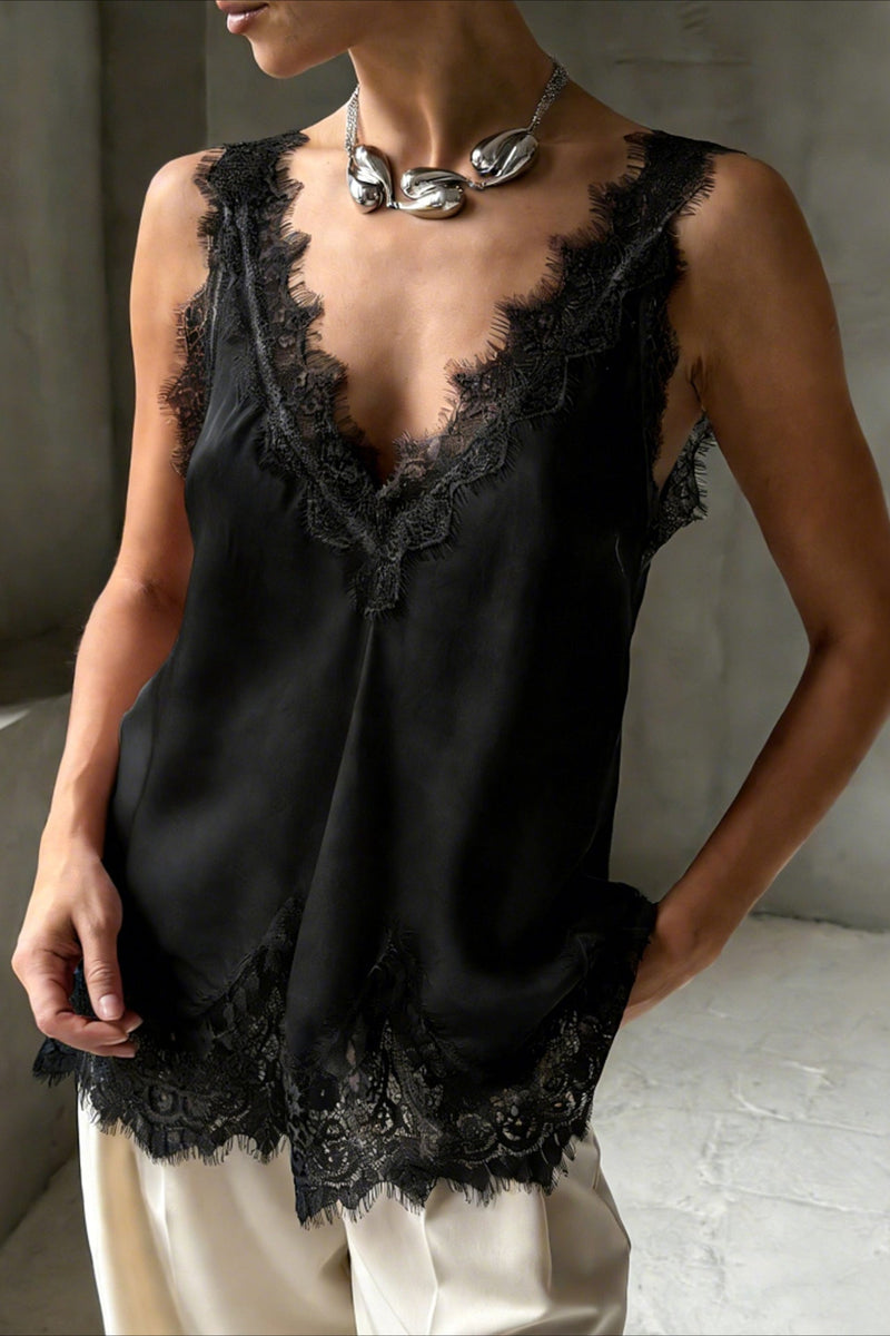 Timeless Vintage Style Top