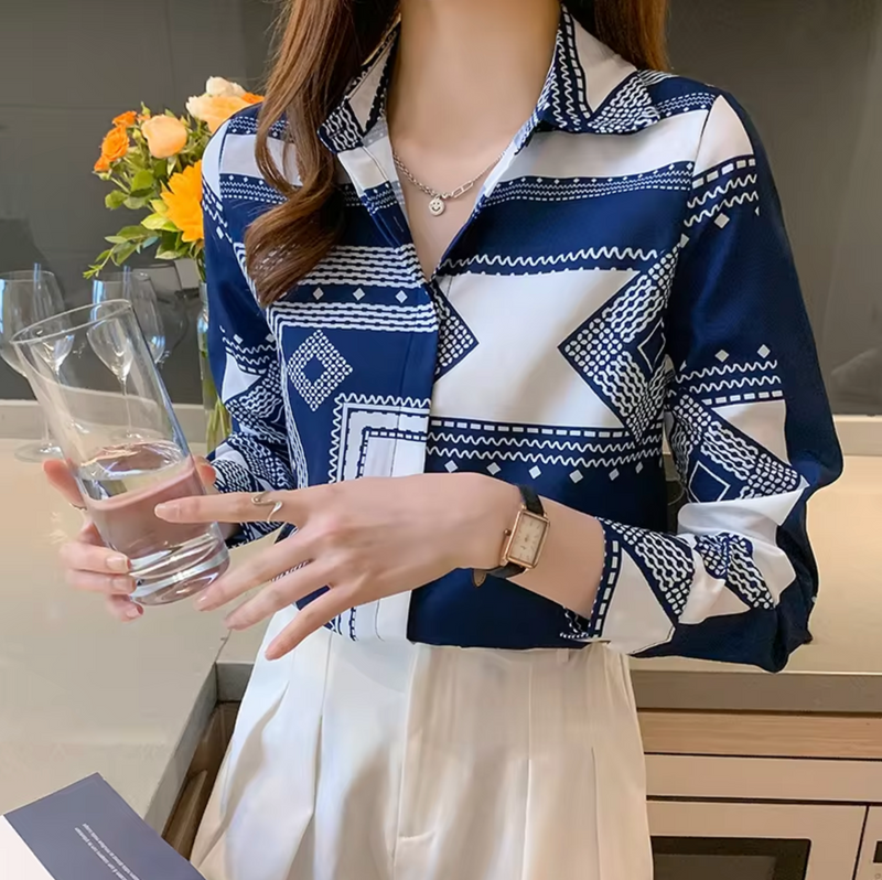 Timeless Vintage Style Blouse