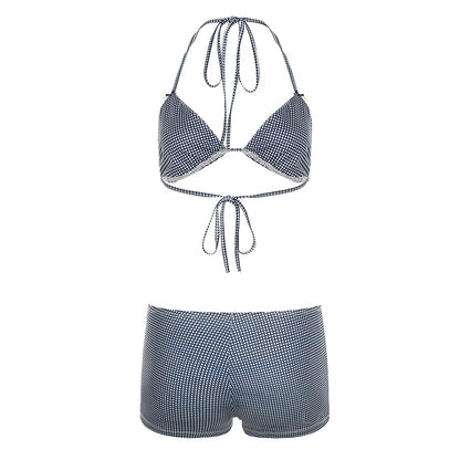 Effortlessly Elegant Bikini with a Timeless Design