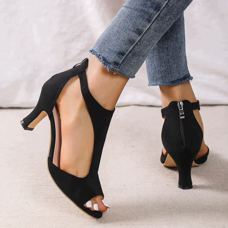 Graceful Orthopedic Sandals for Modern Look