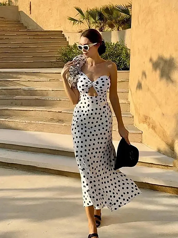 Elegantly Designed Garment