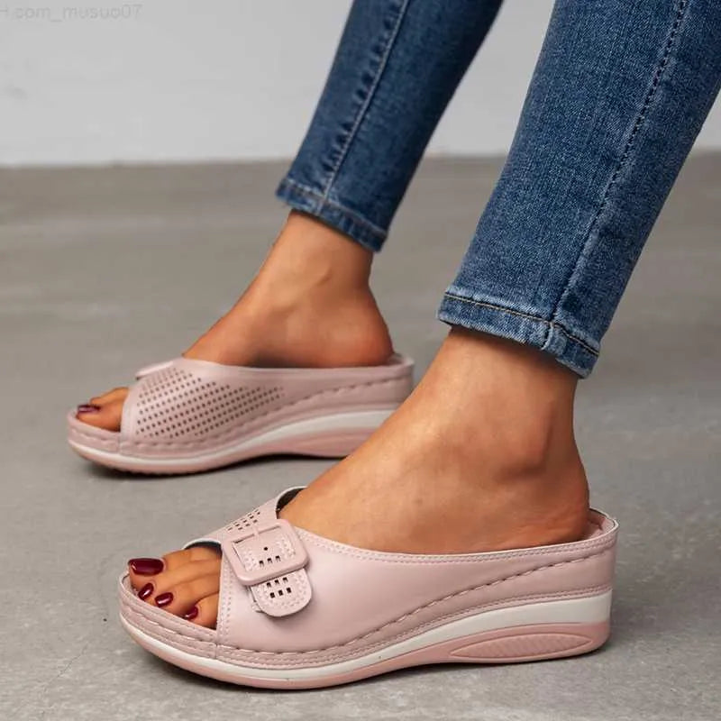 Chic Orthopedic Sandals with Unique Design