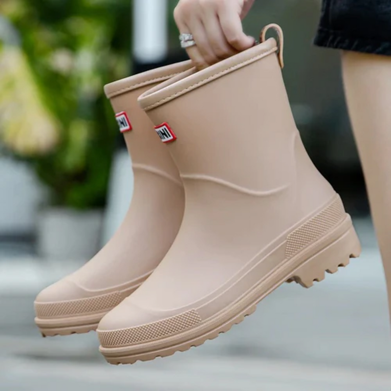 Graceful Orthopedic Boots for Modern Look