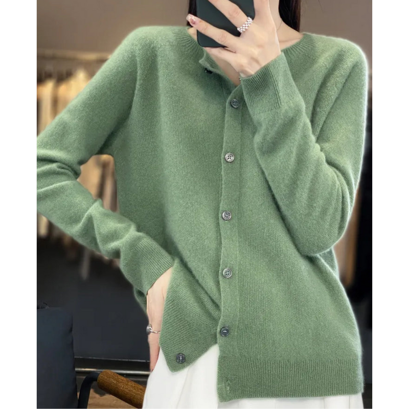 Elegantly Designed Pullover
