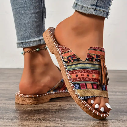 Chic Orthopedic Sandals with Unique Design