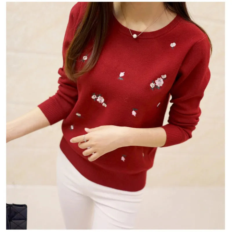 Elegantly Designed Pullover
