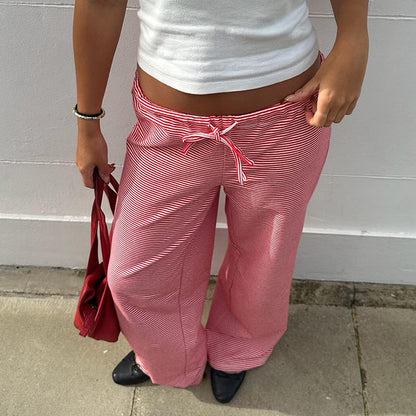 Well Tailored Pants with a Graceful Silhouette