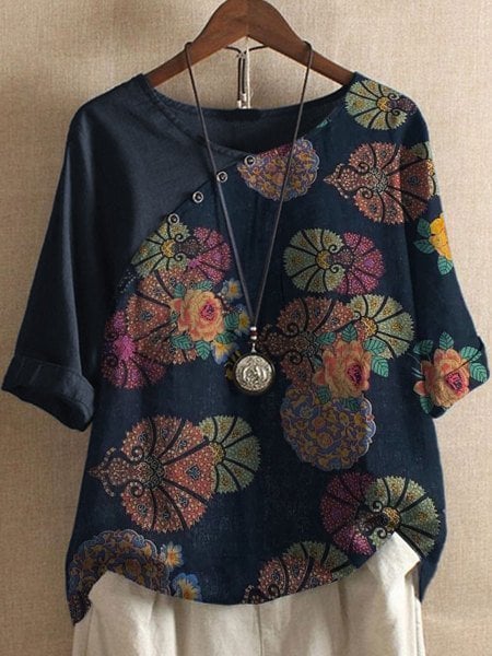 Timeless Vintage Style Blouse