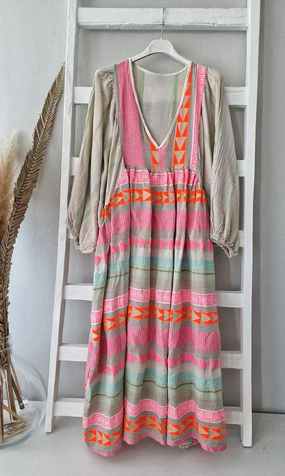 Timeless Vintage Style Dress
