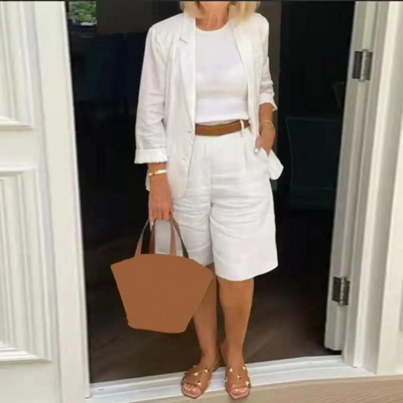 Luxurious jacket and shorts set for women
