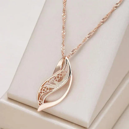 1+1 Offer: Earrings With Dark Blue Crystal in Gold + Harmonious Necklace in Gold