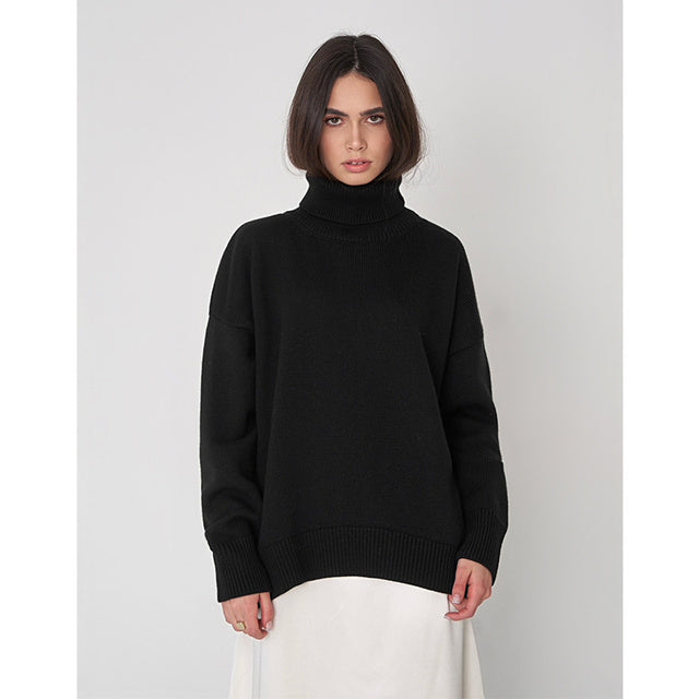 Elegantly Designed Pullover