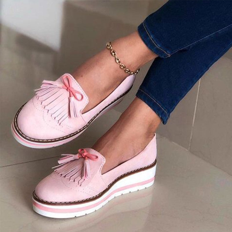 Graceful Orthopedic Loafers for Modern Look