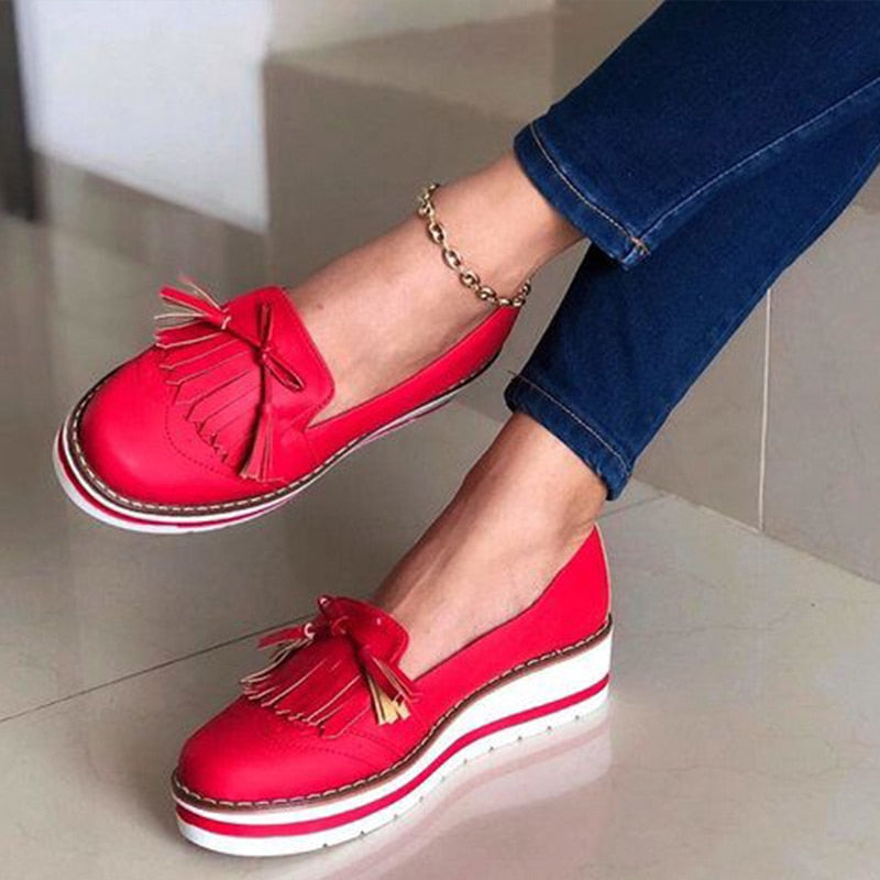 Graceful Orthopedic Loafers for Modern Look