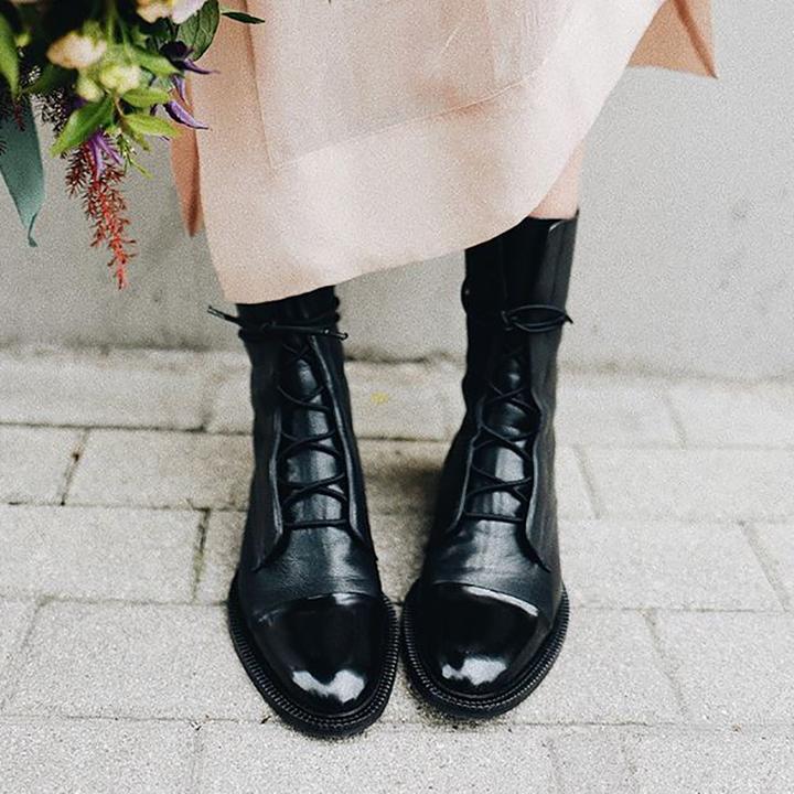 Graceful Orthopedic Boots for Modern Look