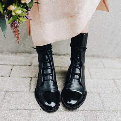Graceful Orthopedic Boots for Modern Look