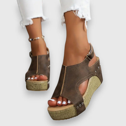 Graceful Orthopedic Shoes for Modern Look