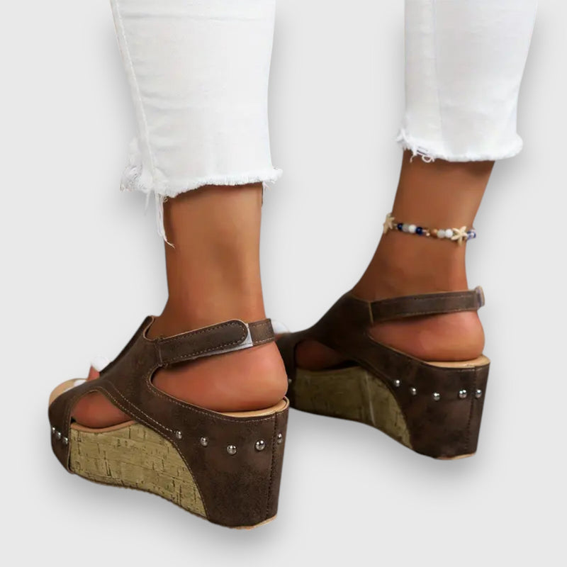 Graceful Orthopedic Shoes for Modern Look