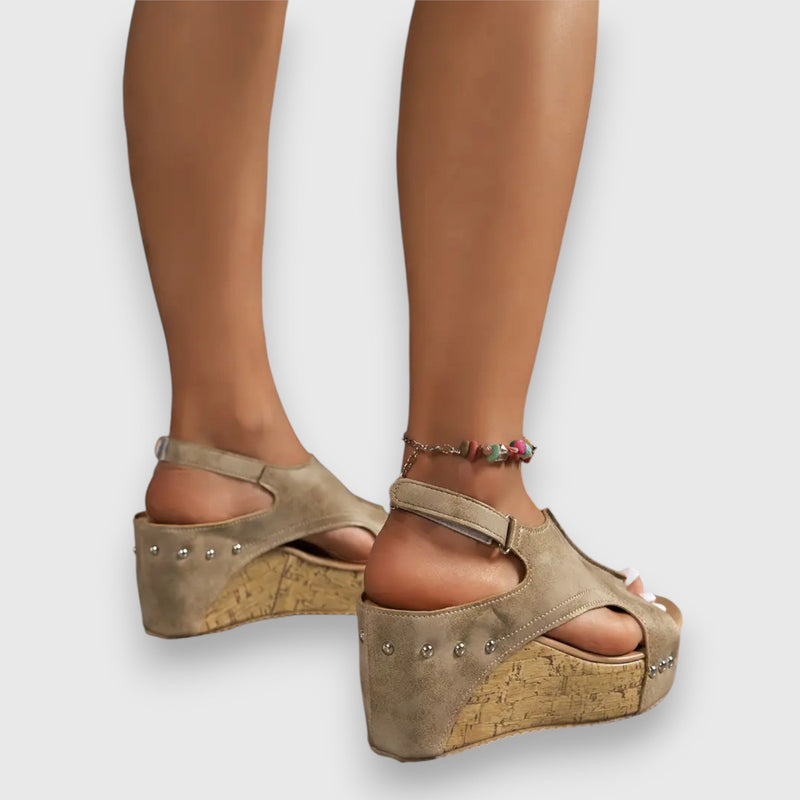 Graceful Orthopedic Shoes for Modern Look