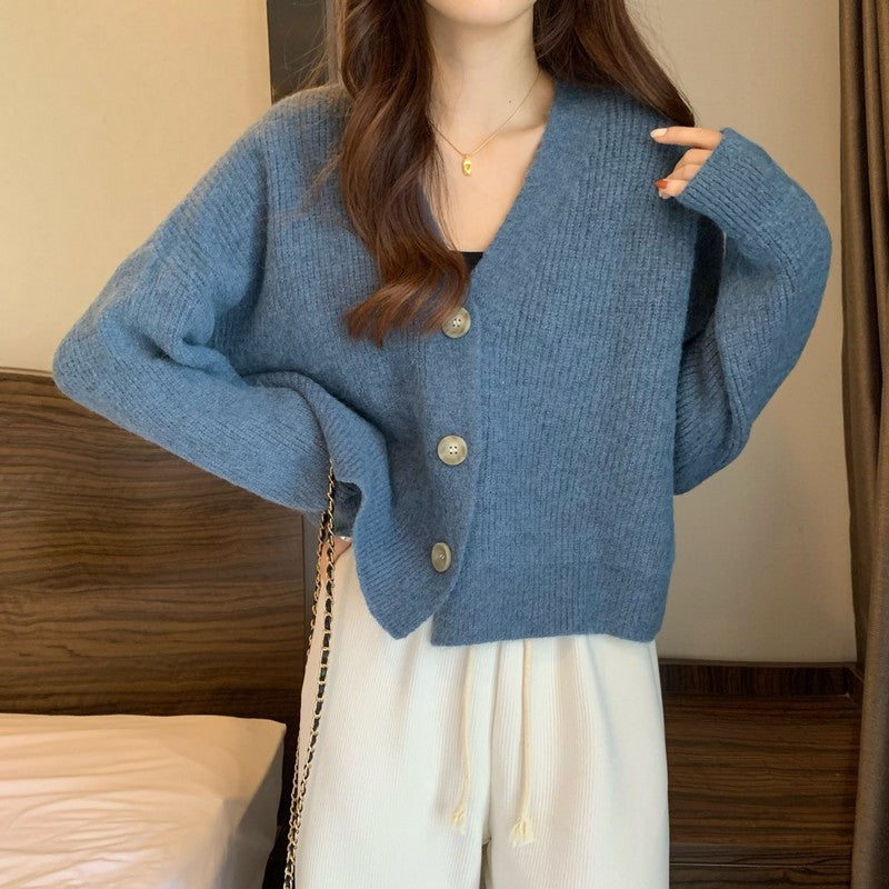 Elegantly Designed Cardigan