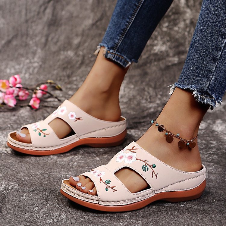 Graceful Orthopedic Sandals for Modern Look