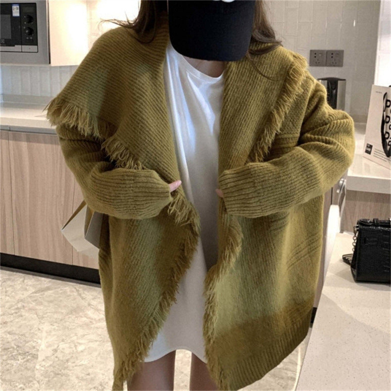 Elegantly Designed Cardigan