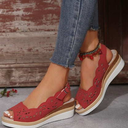 Chic Orthopedic Sandals with Unique Design