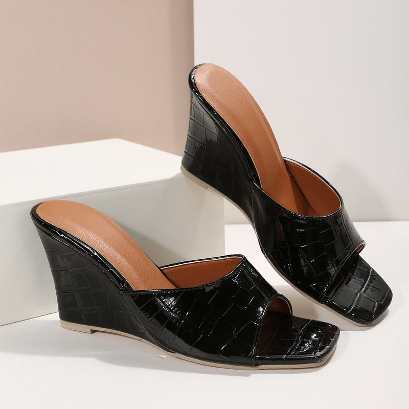 Beautifully Crafted Orthopedic Sandals