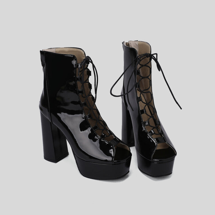 Chic Orthopedic Sandals with Unique Design