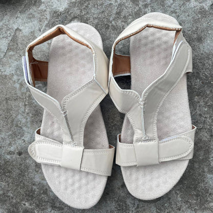 Graceful Orthopedic Sandals for Modern Look