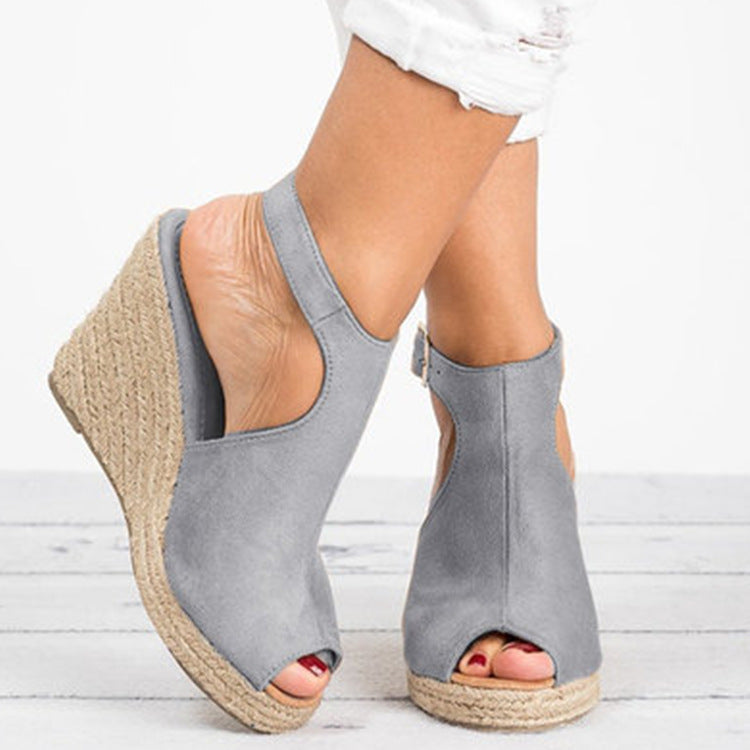 Chic Orthopedic Sandals with Unique Design