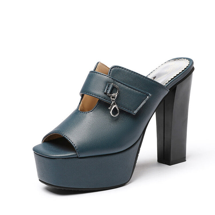 Classic Orthopedic Sandals with Timeless Style