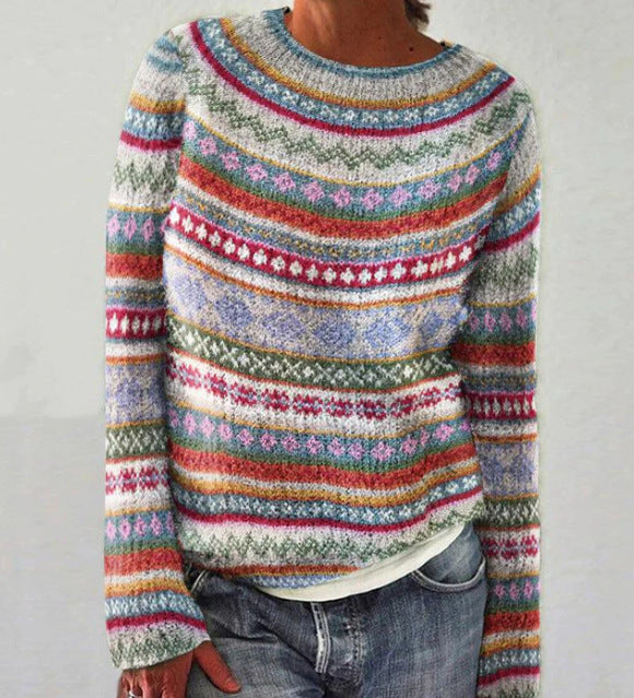 Knitted sweater with vintage pattern
