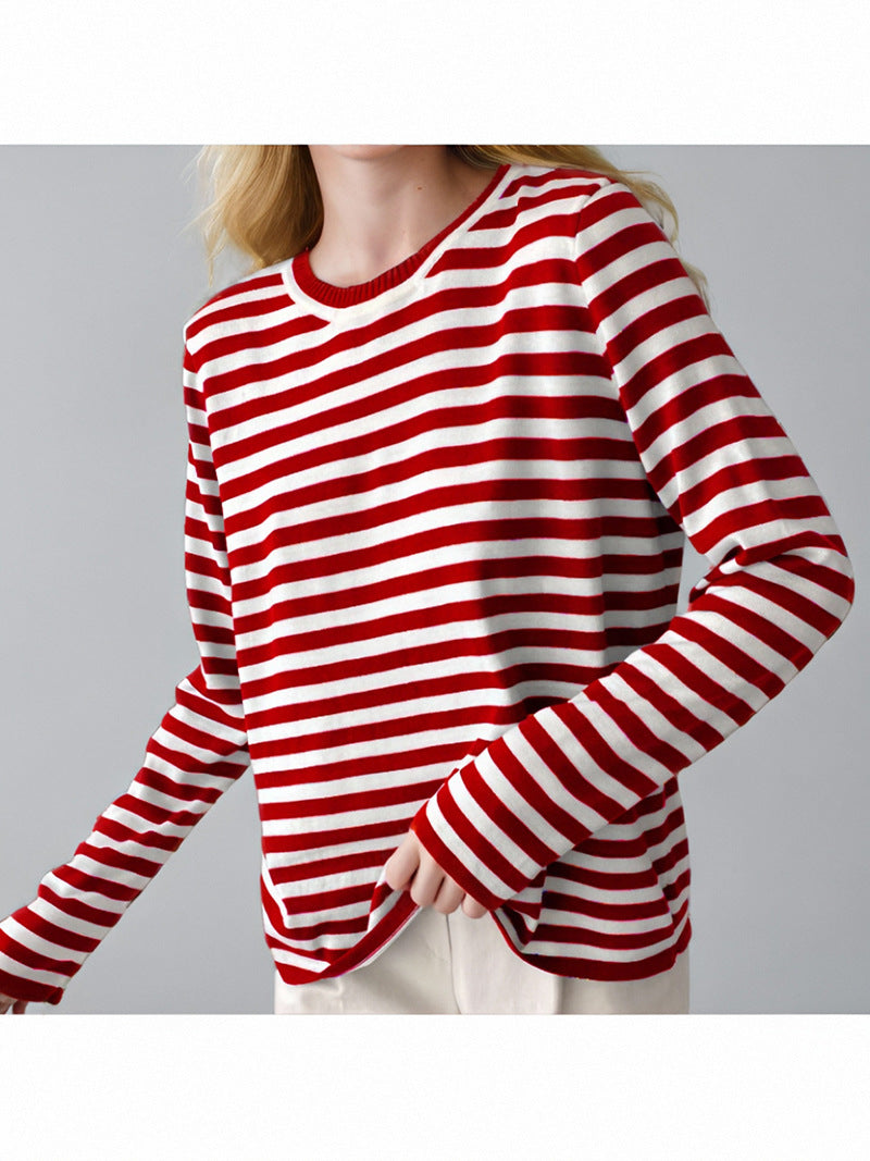 Elegantly Designed Pullover