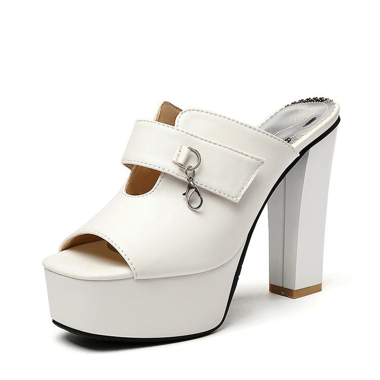 Classic Orthopedic Sandals with Timeless Style