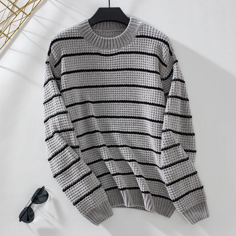 Elegantly Designed Pullover