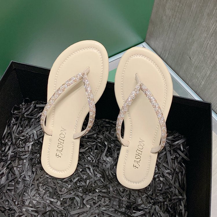 Graceful Orthopedic Sandals for Modern Look