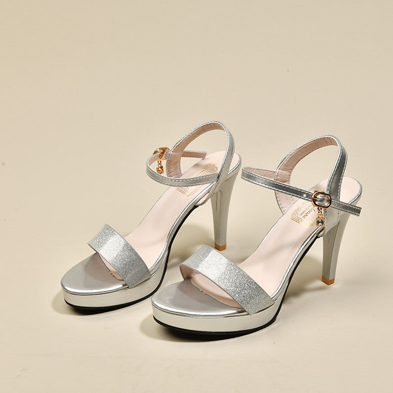 Chic Orthopedic Sandals with Unique Design