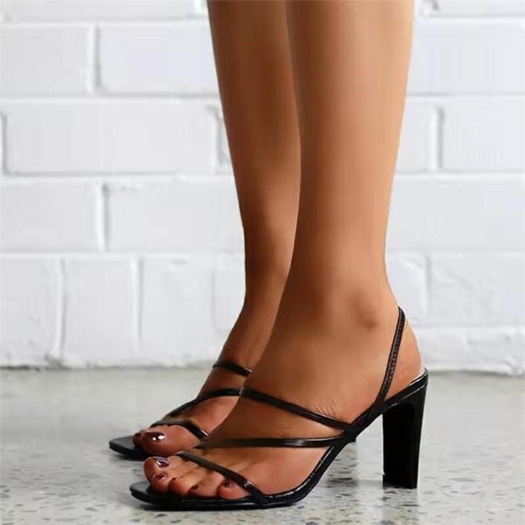 Graceful Orthopedic Sandals for Modern Look