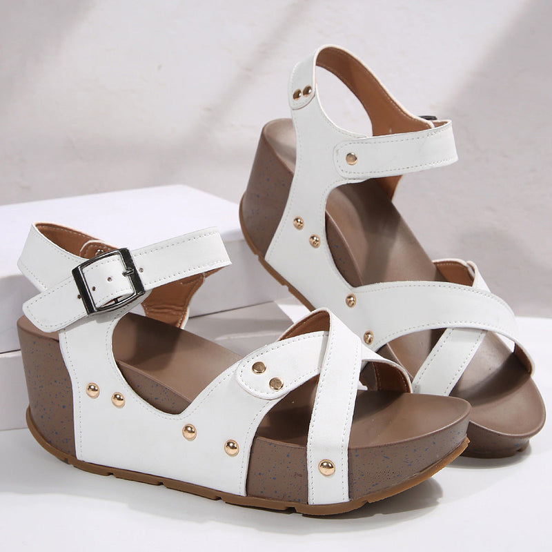 Chic Orthopedic Sandals with Unique Design