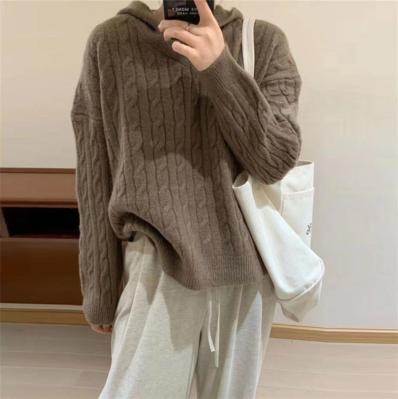 Elegantly Designed Pullover