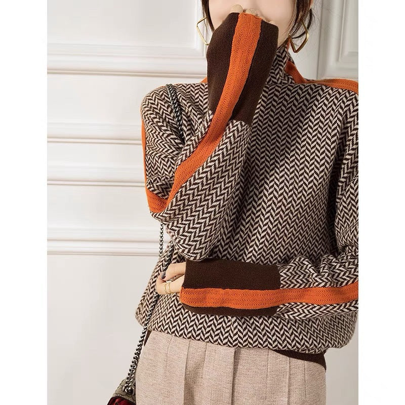 Elegantly Designed Pullover